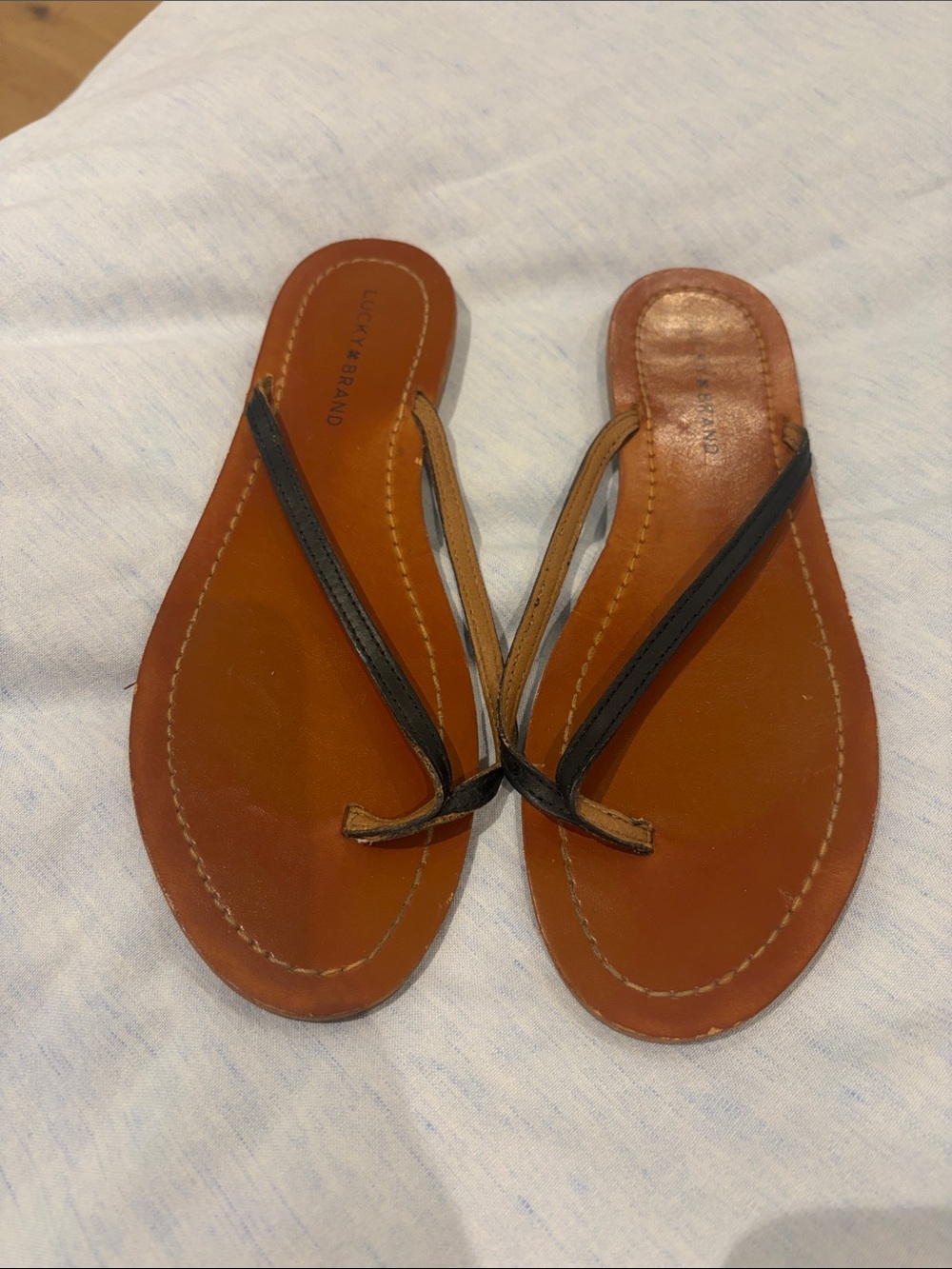 Lucky Brand Leather Thong Sandals with Black Straps
